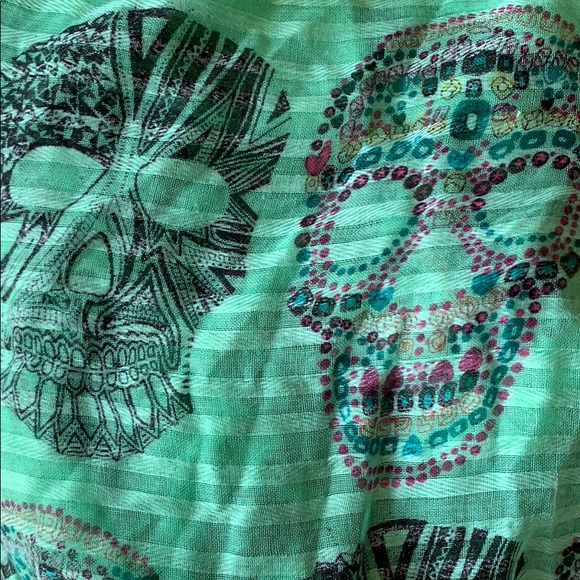 Scarf - Picture 5 of 5